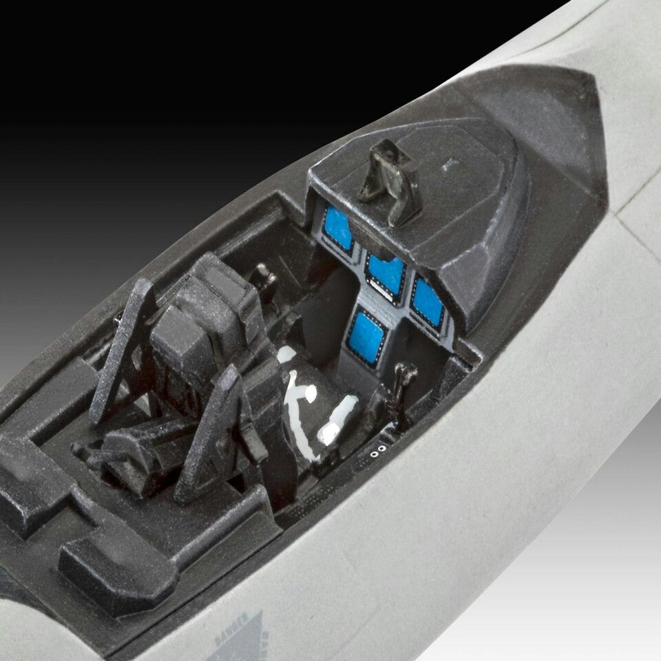 image 1 of Revell US Lockheed Martin F-22A Raptor (1:72 Scale)