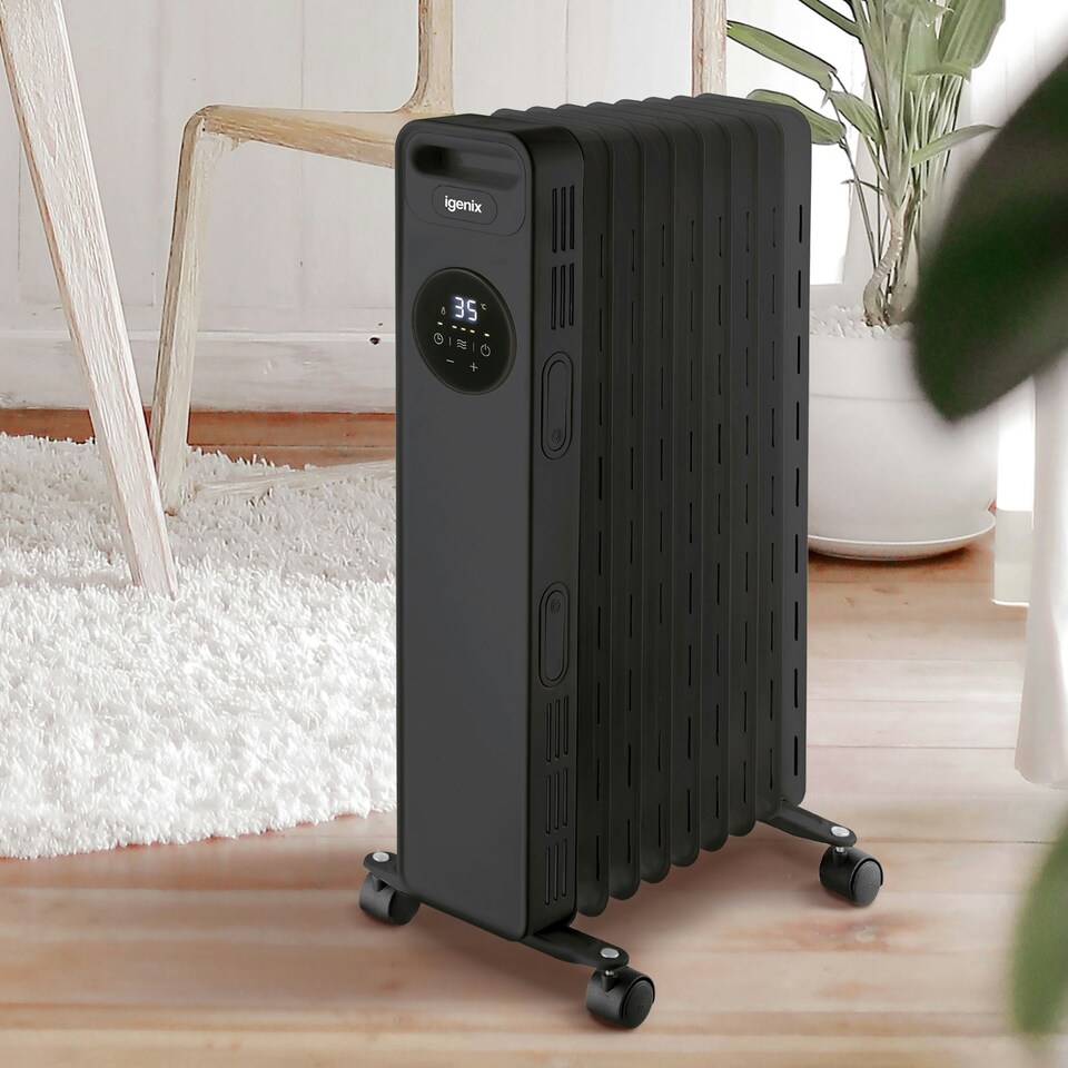 image 1 of Igenix IG2621BL, Digital Oil Filled Radiator Heater, 2kW/2000 W, Black