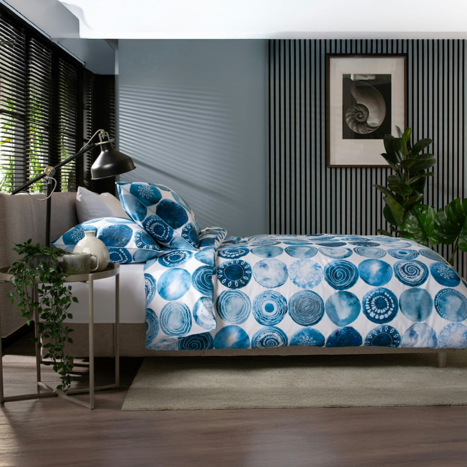 image 1 of Shells 100% Cotton Blue Duvet Cover Set with Piped finish and Printed Fabric Bag Blue | White | King
