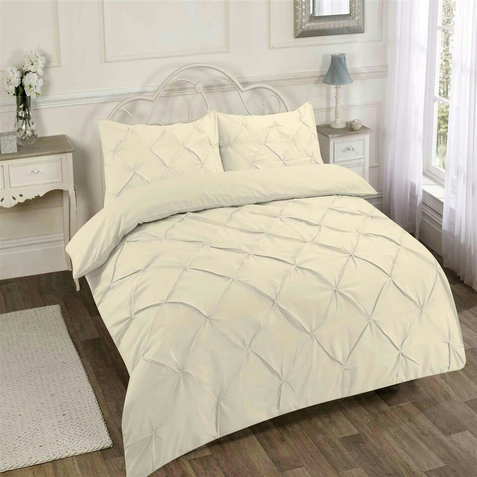 image 1 of Pintuck Pleated Duvet Cover Set - King - Cream