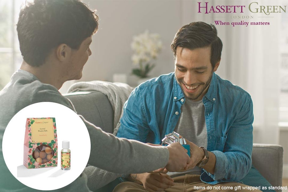 image 1 of Hassett Green London - Strawberry - Scented Wooden Balls Pack of 12 plus 30ml Bottle of Home Fragrance Oil for Refreshing - Alternative to Pot Pourri, Diffusers, Sachets and Drawer Liners