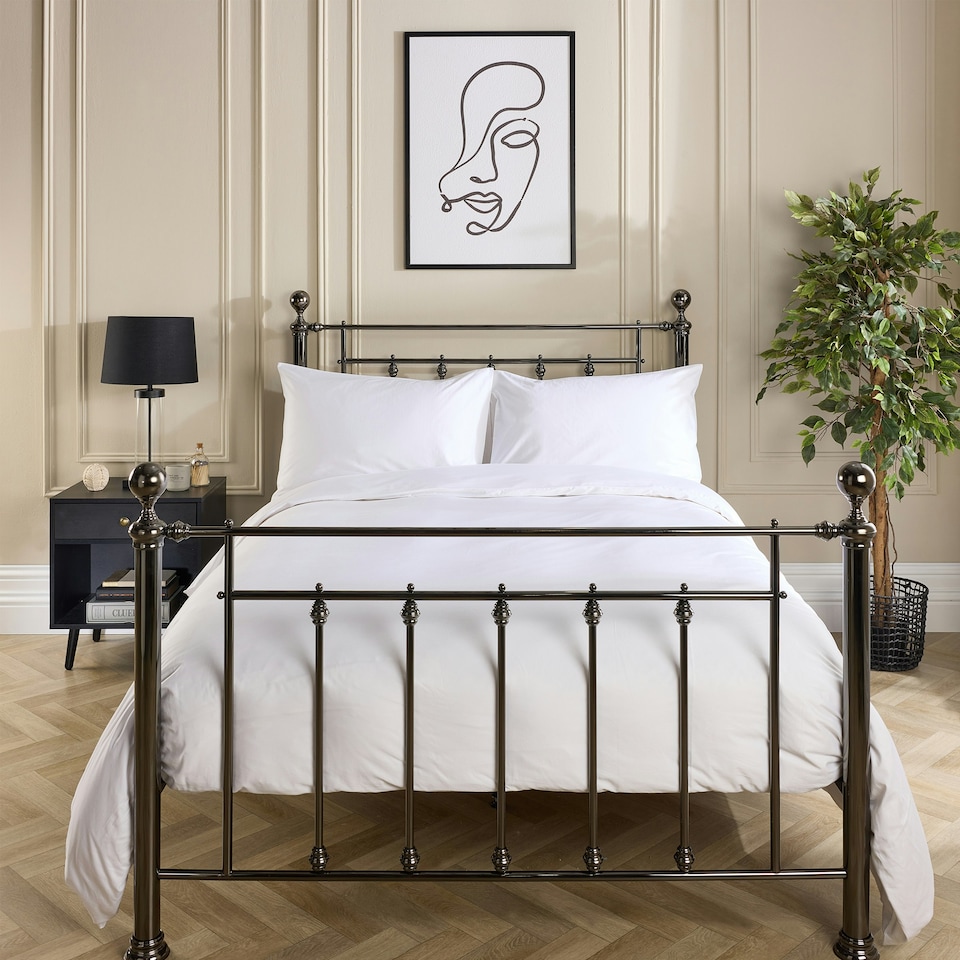 image 1 of Hotel Pure Luxury 5 Star White Duvet Cover Set - King