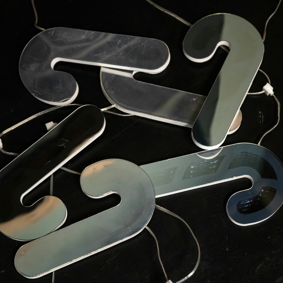 image 1 of 1.75m 6 Infinity Hanging Christmas Candy Cane Garland with Red and White LEDs