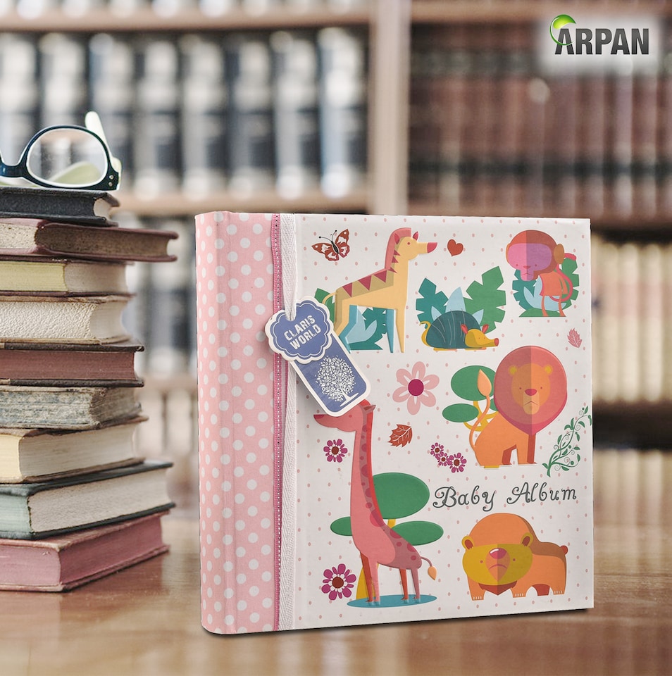 image 1 of ARPAN Slip In Memo Baby Photo Album – Holds 200 Photos 4x6" (10x15cm) – Jungle Animals Design with Index Pages & CD/DVD Pocket