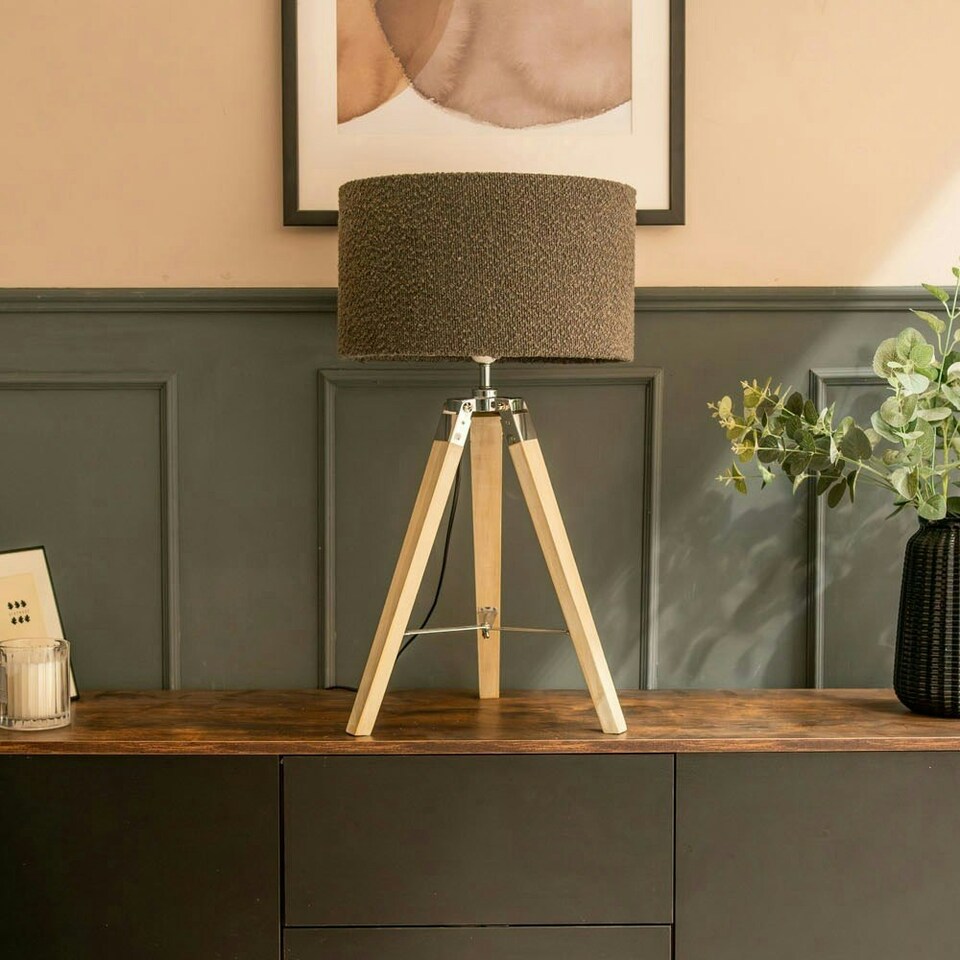 image 1 of ValueLights Clipper Tripod Painted Black Table Lamp with Medium Drum Shade