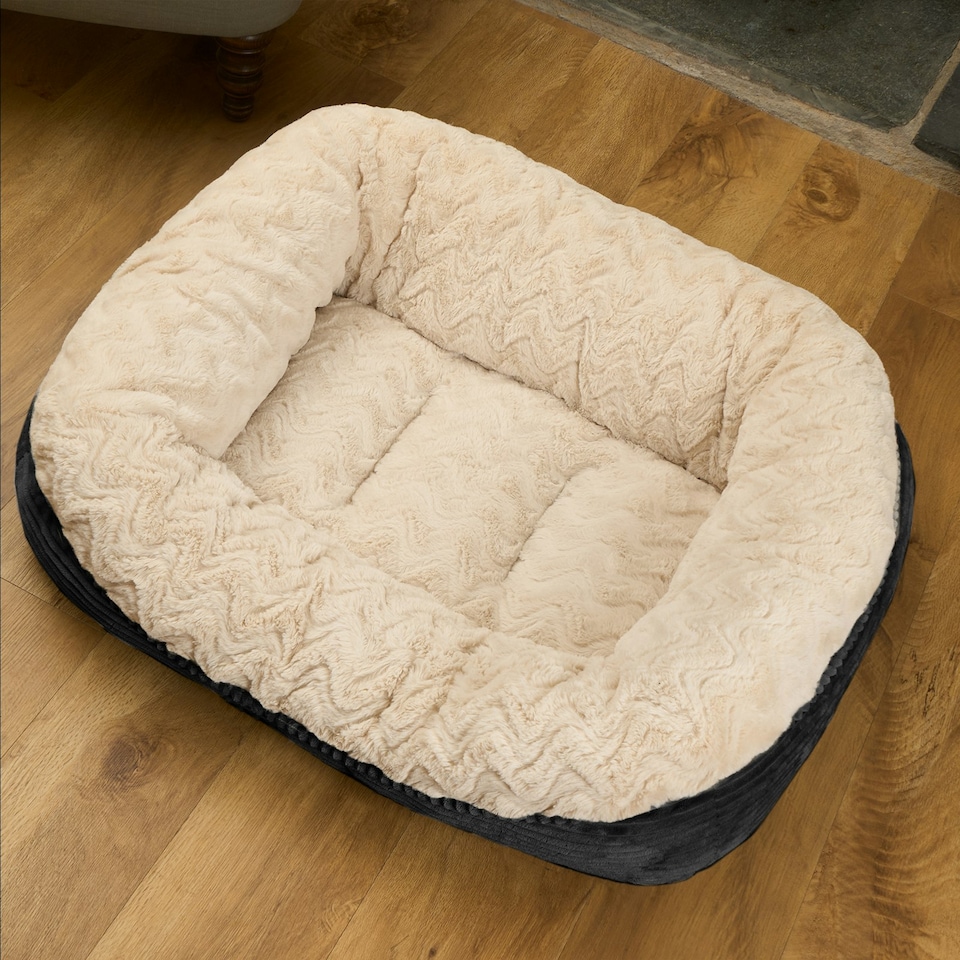 image 1 of OHS Pet Bed Cushion Dog Cat Ribbed Soft Plump Plush Cosy Fleece Large Cream | L
