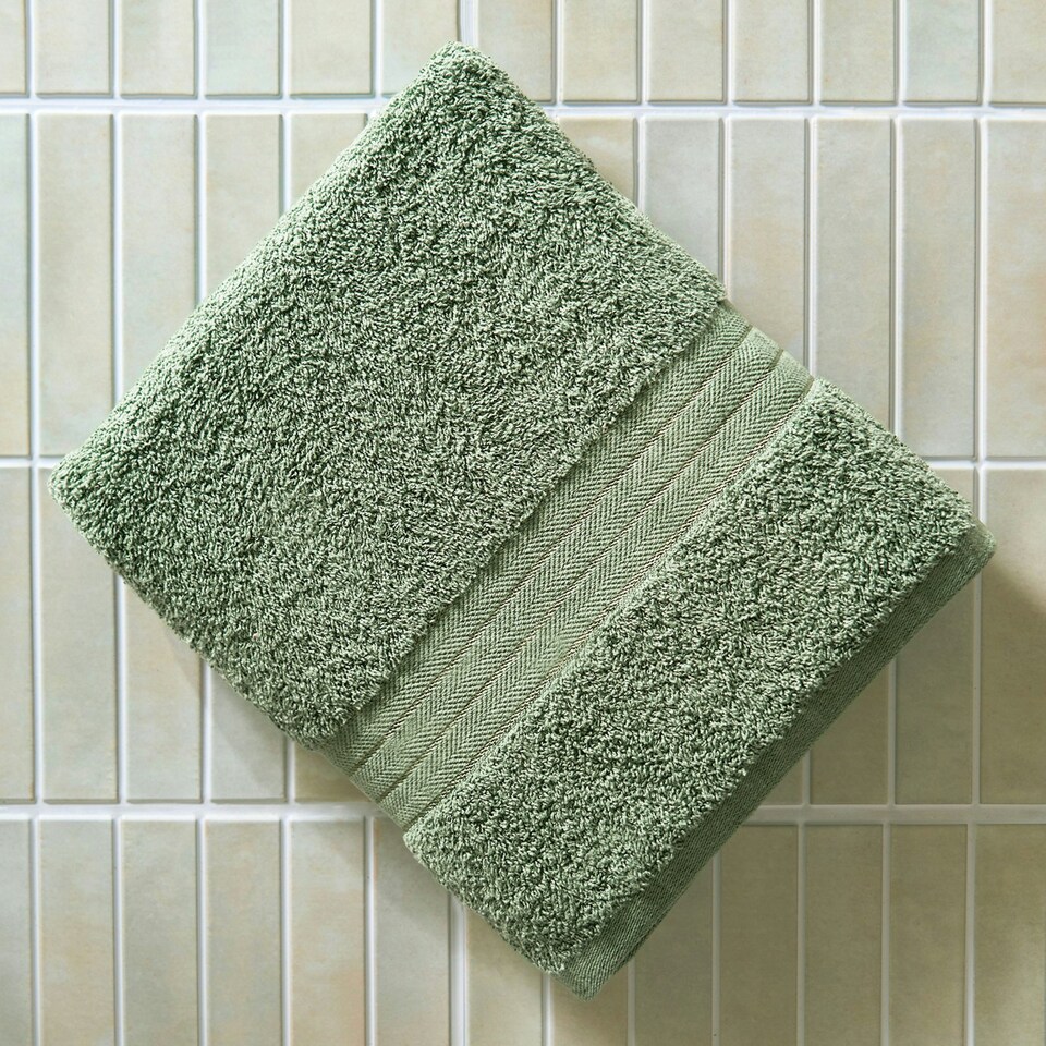 image 1 of OHS 4 x Luxury 100% Cotton 500GSM Bathroom Bath Towel Green | Sage Green | Bath towel