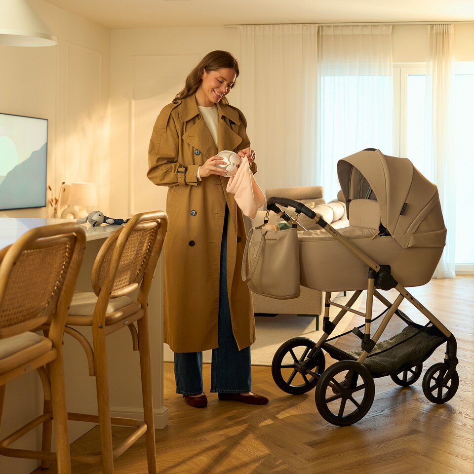 image 1 of Kinderkraft MamaFlow Compact Electric Hands Free Single Breast Pump 4 Modes