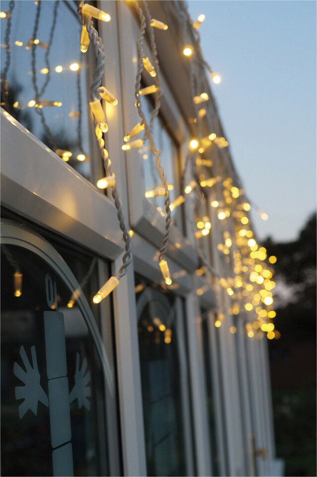 image 1 of Icicle lights White Rubber  60/40/20 Drop 10% 4M