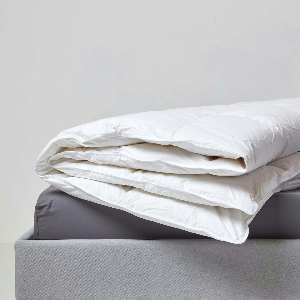 image 1 of Homescapes Goose Feather and Down 13.5 Tog Duvet for Winter, Super King