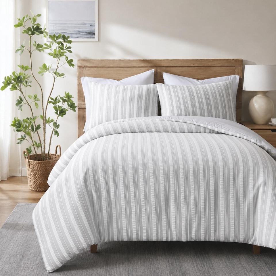 image 1 of Ezysleep Cationic Stripe Duvet Cover Set Breathable Fabric Bedding Single Double King