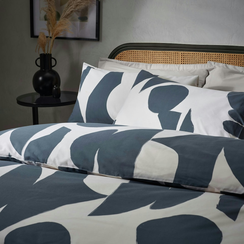 image 1 of Hoem Meta Abstract Cotton Rich Single Duvet Cover Set