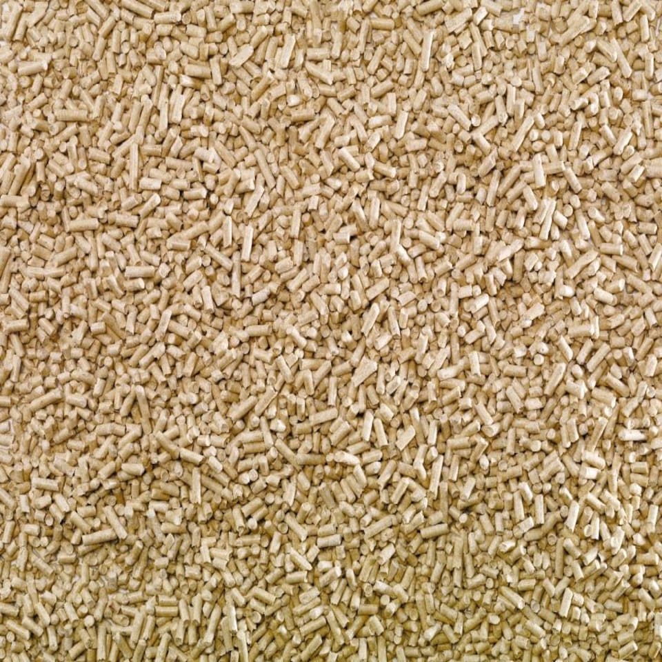 image 1 of Dihl 1KG Premium Natural Fuel Wood Pellets, 6mm, 100% Softwood, Low Ash, Clean Burning, High Heat Output. For BBQ Oven, Woodfire Grills, Smokers & Pizza Ovens – 1 KG Bag