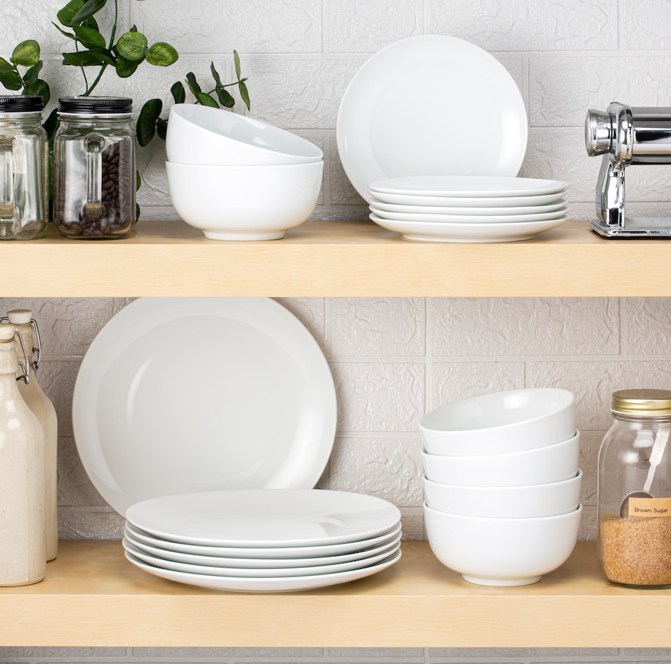 image 1 of 18pc Vermont Super White Dinner Set