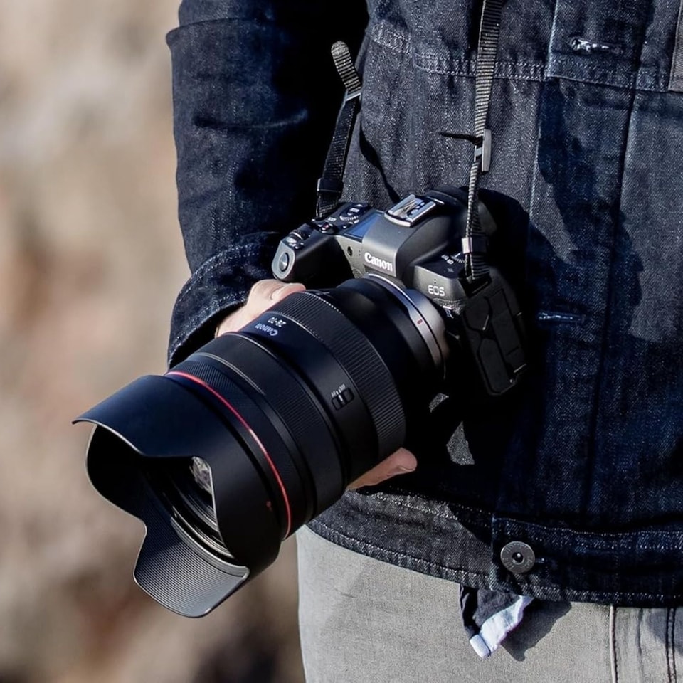 image 1 of Canon RF 28-70mm F2 L USM Lens (2965C005AA)
