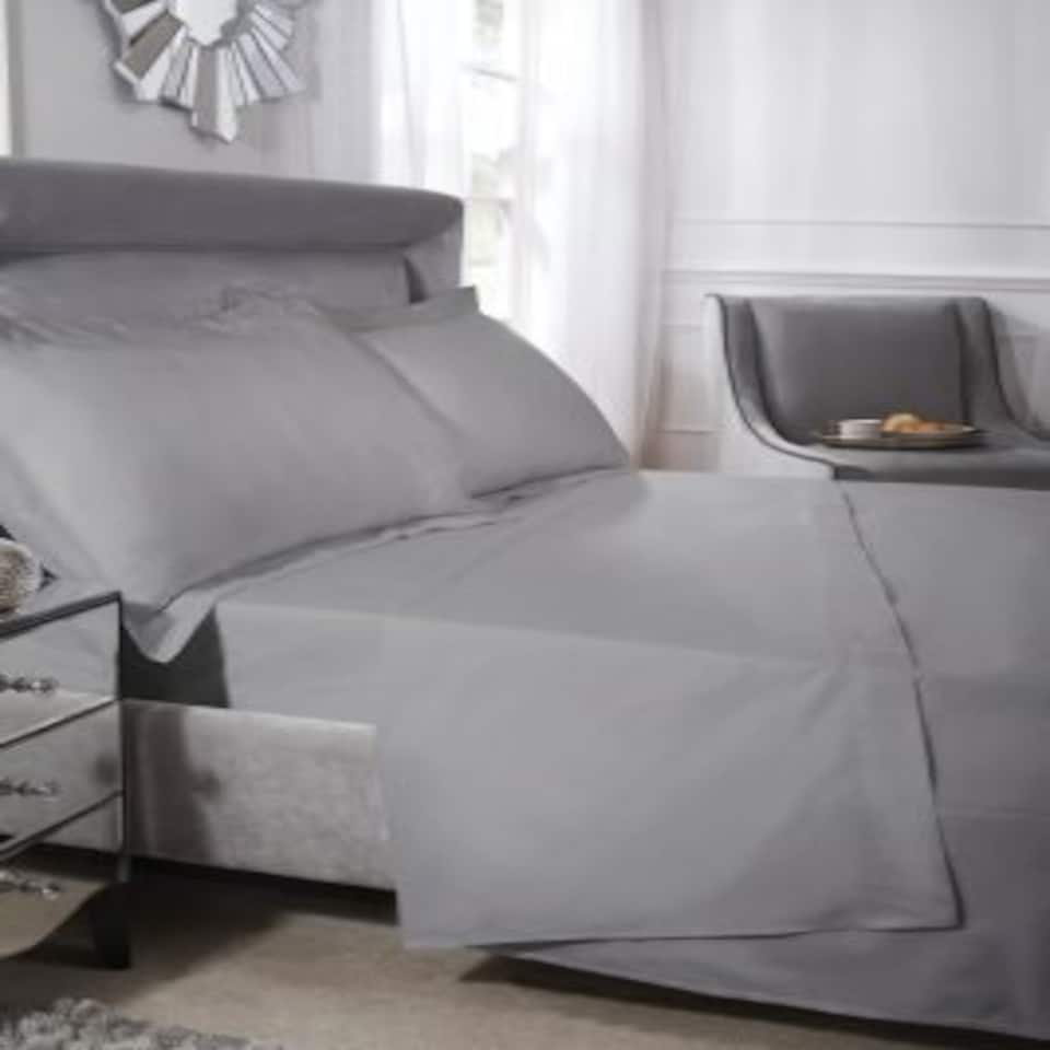 image 1 of Luxor Collection 200 Thread Count Luxury Egyptian Cotton Flat Sheet in Silver - Single