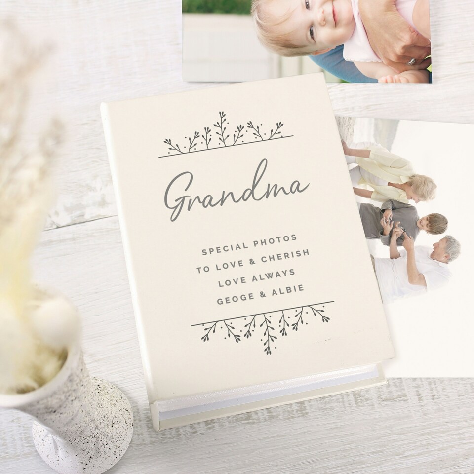 image 1 of Personalised Floral 6x4 Photo Album with Sleeves Cream