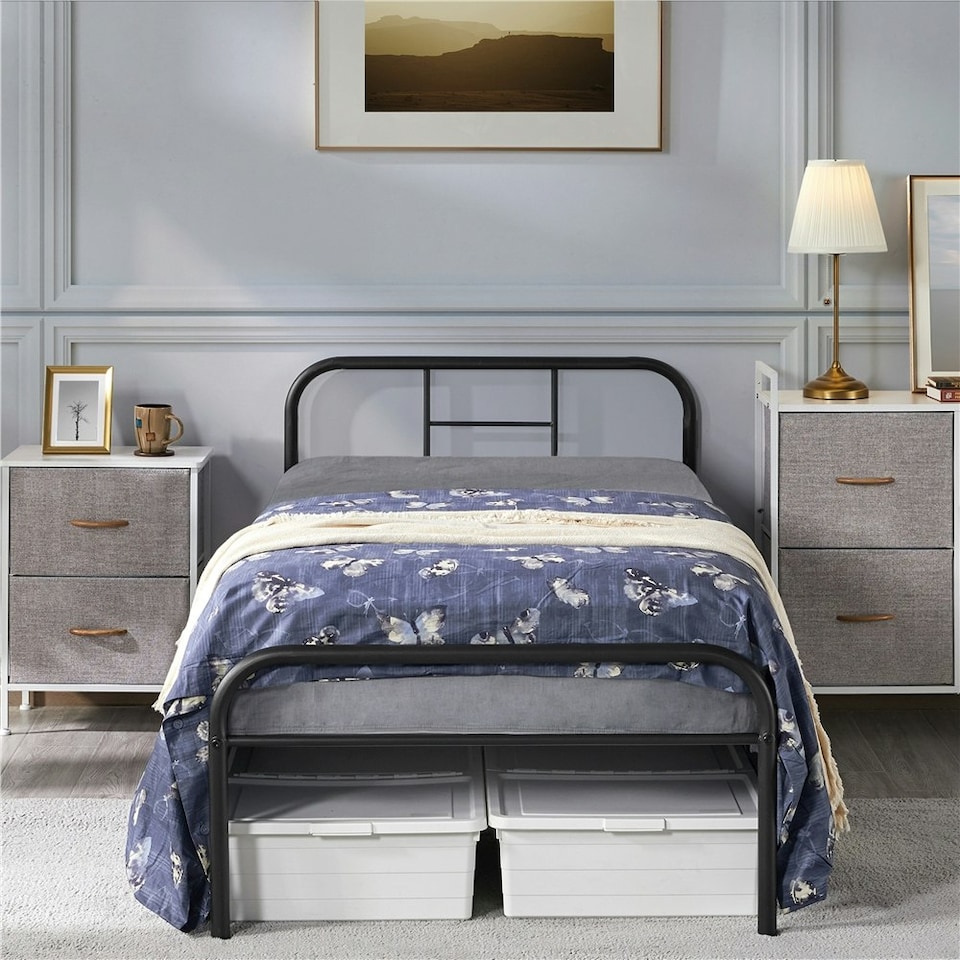 image 1 of Yaheetech Romantic 3ft Single Metal-Framed Bed with High Headboard Black
