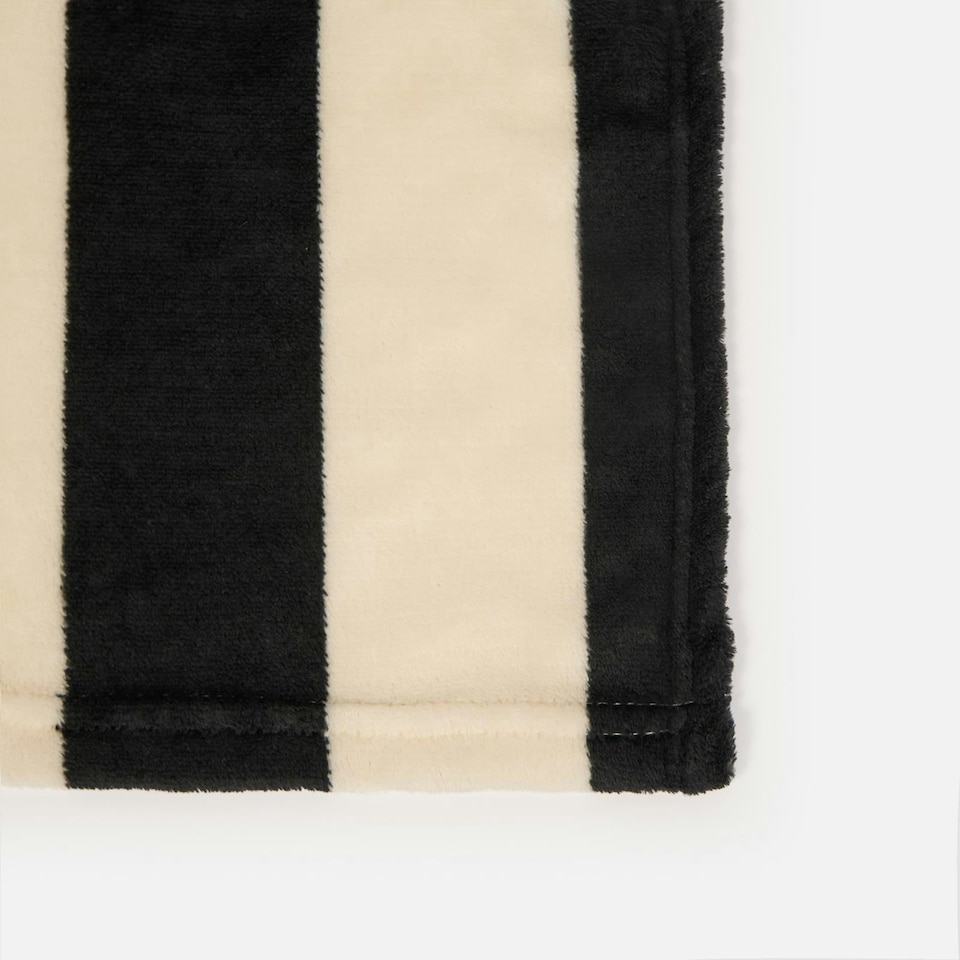 image 1 of OHS Stripe Print Ultra Soft Fleece Cosy Blanket Throw, 125x150cm - Black/White