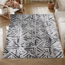 HOMCOM Modern Area Rug, Triangle Pattern Non-Slip Washable Rug, Chenille Floor Carpet for Living Room, Bedroom, Dining Room, Home Office, 170 x 120 cm, Black | Black