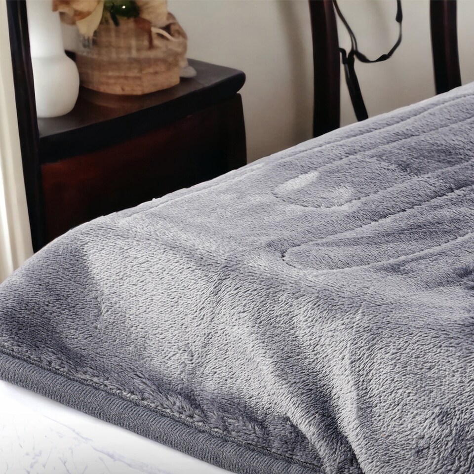 image 1 of GEEPAS Electric Heated Blanket Flannel Fleece Throw 130x160cm