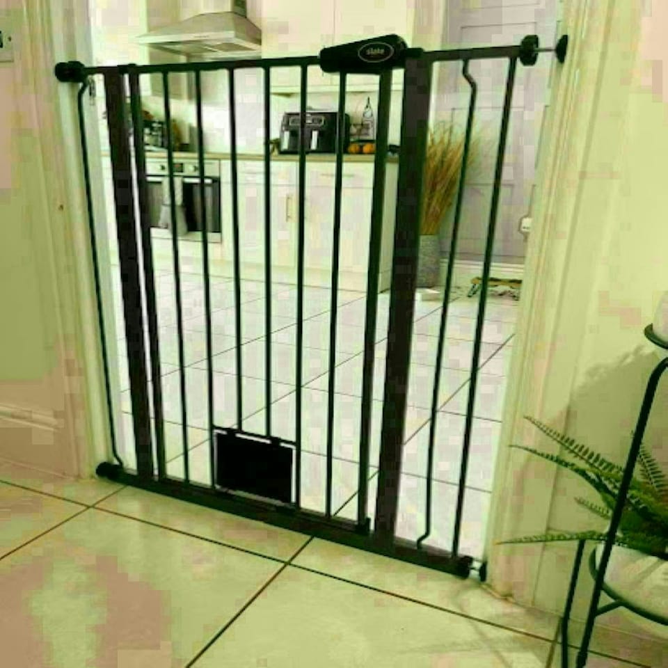 image 1 of Bettacare Pet Gate with Lockable Cat Flap, Narrow, 68.5cm - 75cm, Slate Grey, 104cm in Height