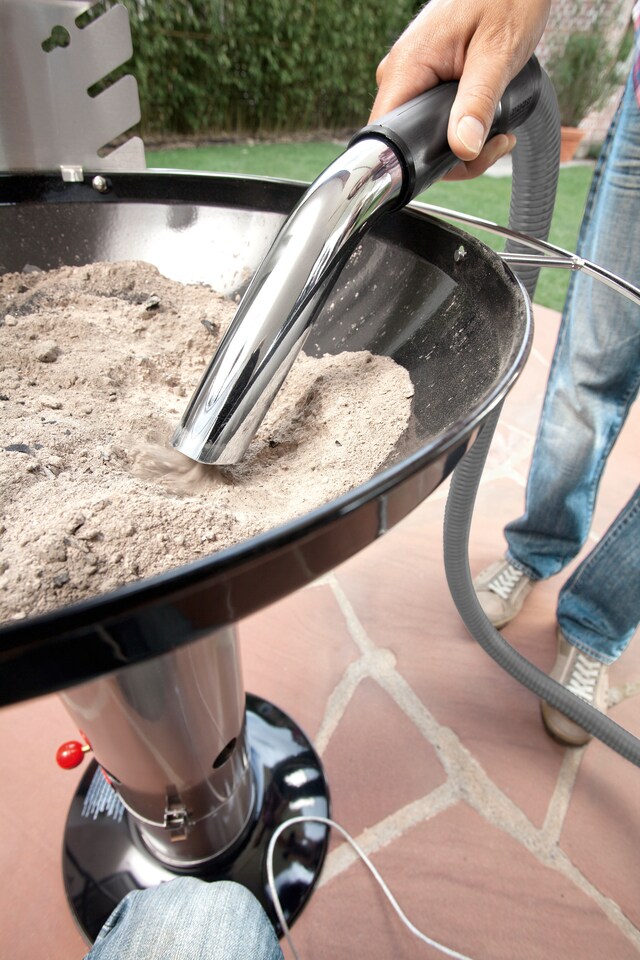 image 1 of Kärcher AD 4 Ash and Dry Vacuum