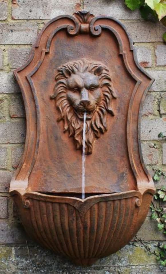 image 1 of Gentle Lion Head Wall Indoor Outdoor Fountain H75cm
