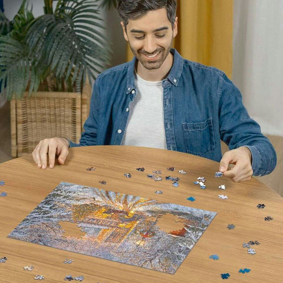 image 1 of Ravensburger Magical Christmas Starline 500 Piece Jigsaw Puzzle