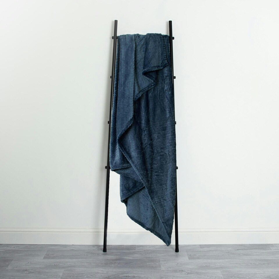 image 1 of OHS Luxury Waffle Honeycomb Warm Blanket, 150x200cm - Navy Blue