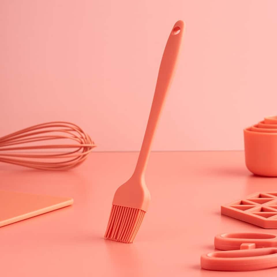 image 1 of Fusion Twist Pastry Brush Coral