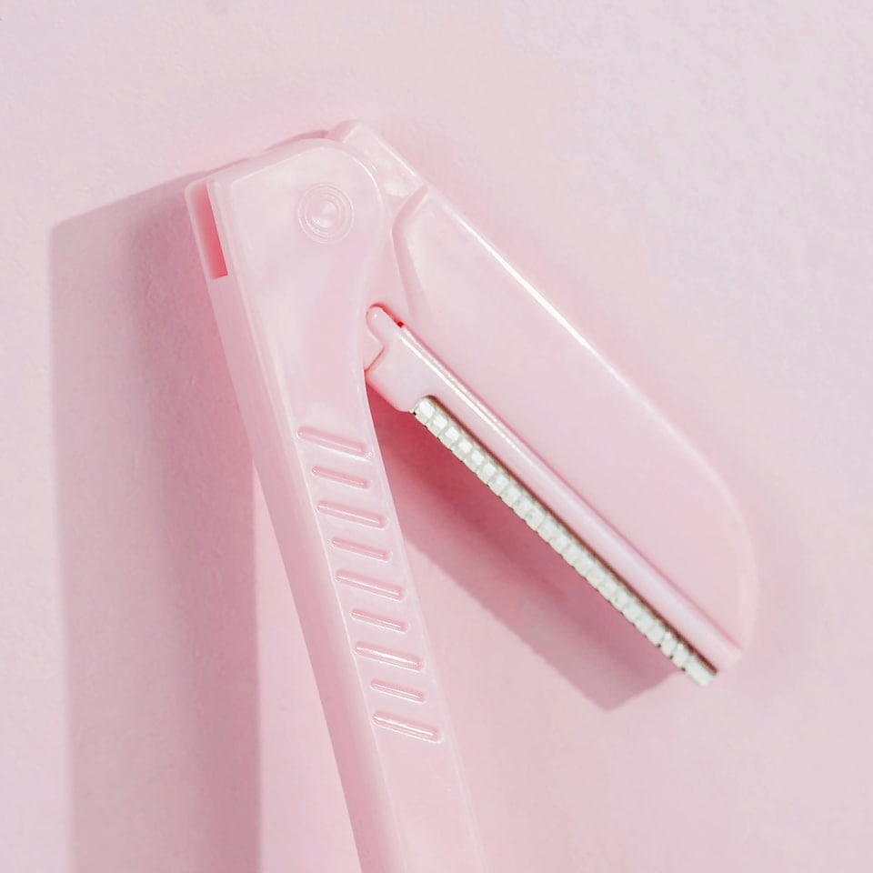 image 1 of Brushworks  Pastel Eyebrow Razors (Pack of 3)
