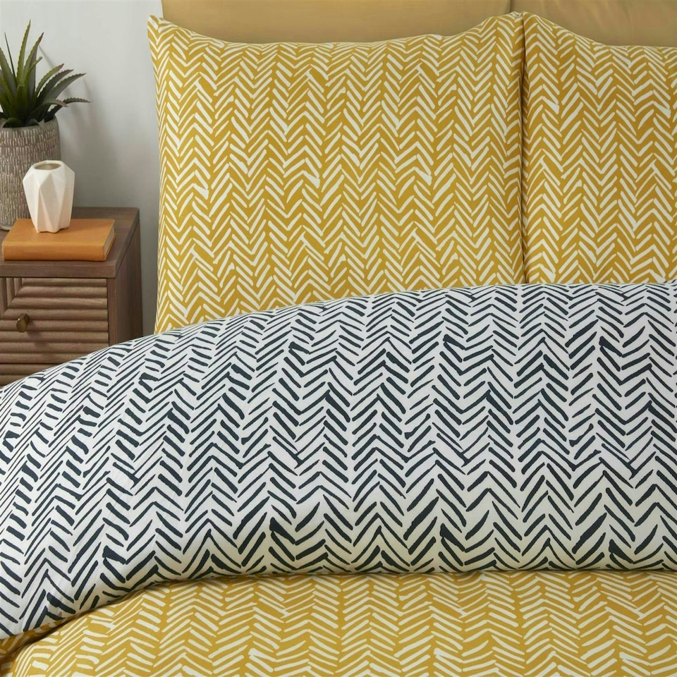 image 1 of Helston Duvet Cover Set Bedding - Double