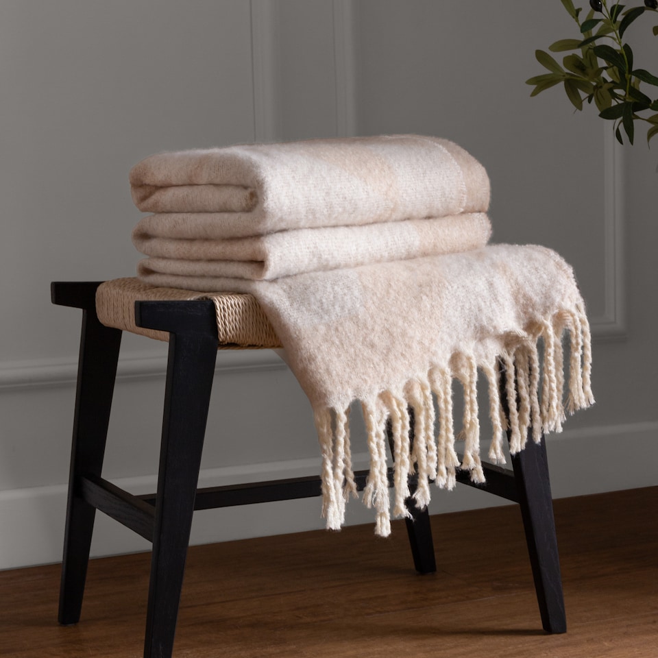 image 1 of Hoem Meta Jacquard Tasselled Throw