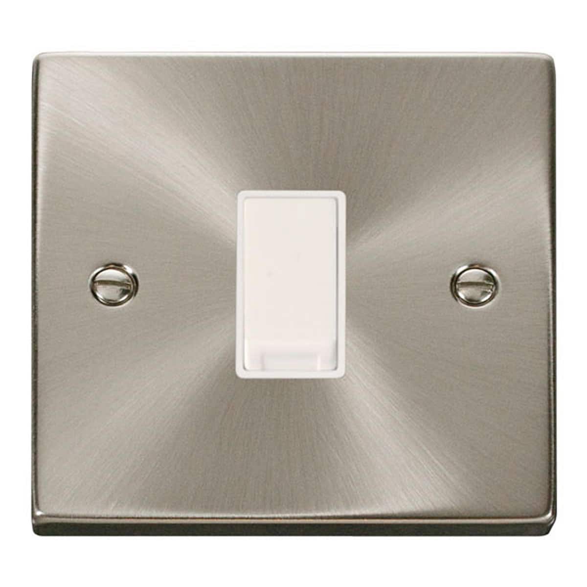 SE Home Satin / Brushed Chrome 10A 1 Gang Intermediate Light Switch in Metallic Silver