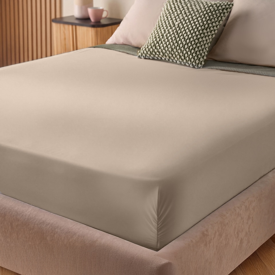 image 1 of Silentnight Supersoft Perfect Fit Fitted Sheet, Natural