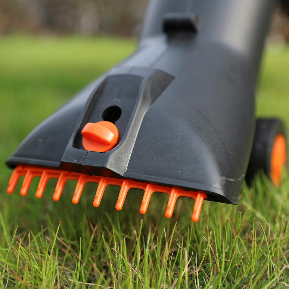 image 1 of Yard Force 3-in-1 3000W Electric Corded Blower Vac and Mulcher, 35L Capacity, 100-300 km/h Air Speed