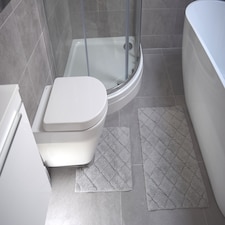 Kyra 2 Piece Bathroom Cotton Mat and Pedestal Set | Silver