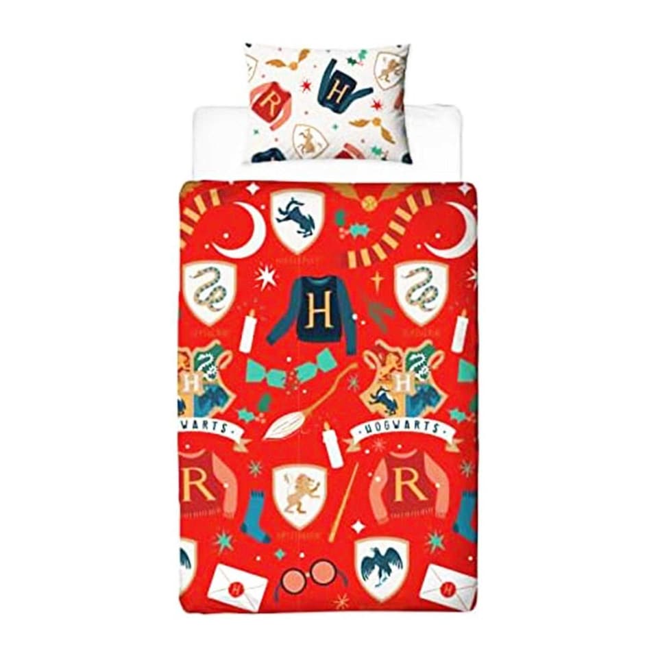 image 1 of Harry Potter Reversible Christmas Duvet Set | Red | Red/White/Blue/Blue | Single | 1