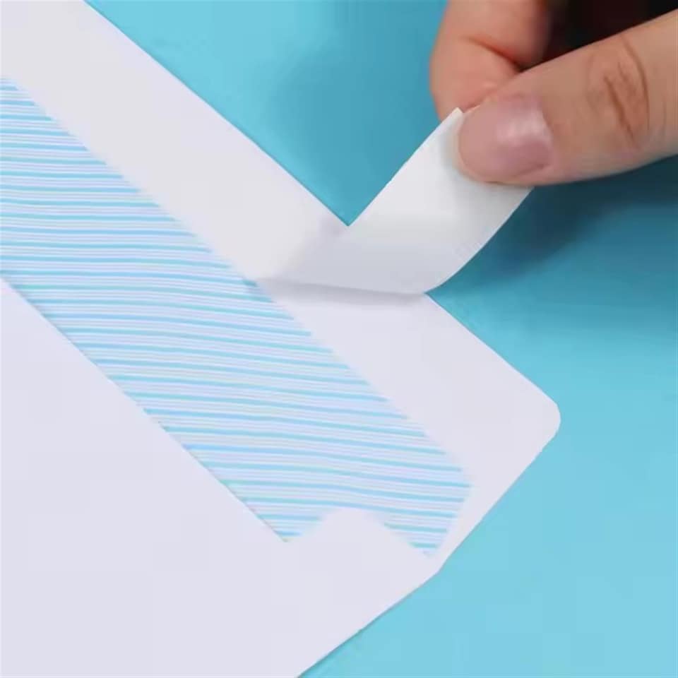 image 1 of Pack of 25 White Paper Window Self-adhesive Mailing Envelopes 11 x 22cm