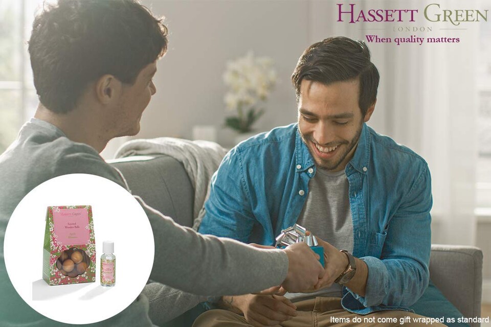 image 1 of Hassett Green London - Apple Blossom - Scented Wooden Balls Pack of 12 plus 30ml Bottle of Home Fragrance Oil for Refreshing - Alternative to Pot Pourri, Diffusers, Sachets and Drawer Liners