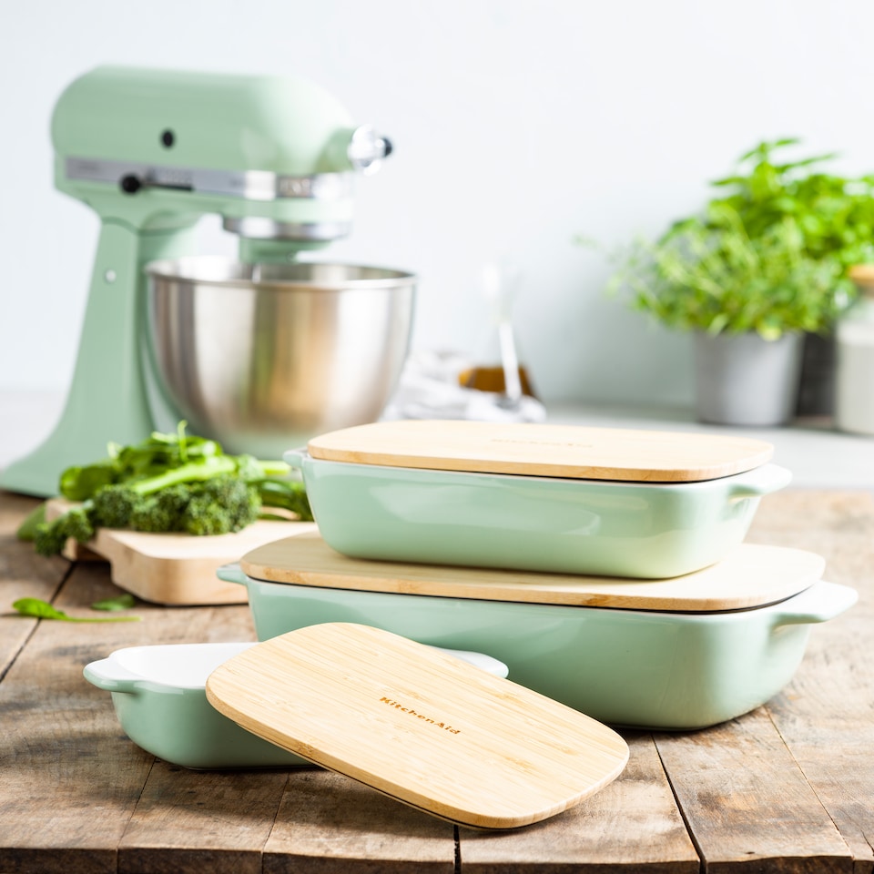 KitchenAid Medium Baker with Bamboo Lid, Pistachio - Tesco Groceries