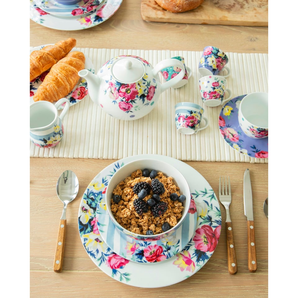 image 1 of Mikasa Clovelly Porcelain 26cm Dinner Plate Blue