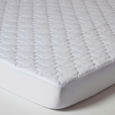 Homescapes Luxury Triple Fill Mattress Protector - Small Double | White | Small Double