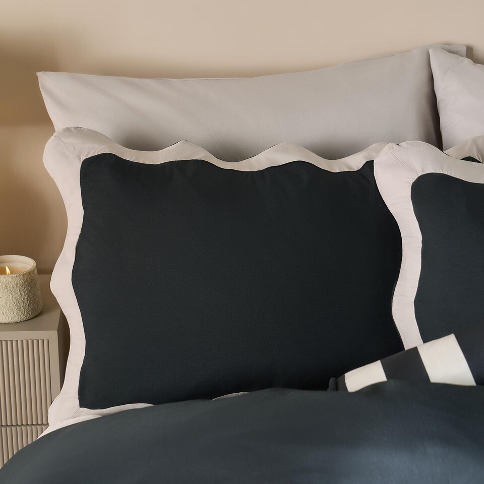 image 1 of OHS Wavy Edge Bedding Set Microfibre Duvet Cover with Pillowcase | Black | Black/Stone | Double