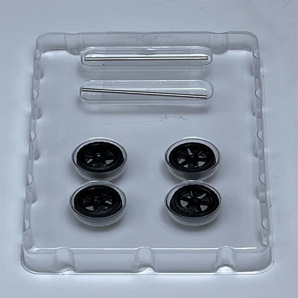 image 1 of BNDS Custom Wheel Parts Wheel and Tyre Set Gloss Black 1:64 MOT Hobby BC26401SBK