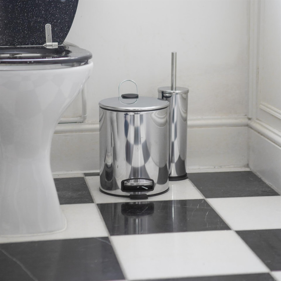 image 1 of Harbour Housewares 2pc Round Stainless Steel Pedal Bin & Toilet Brush Set - 5L - Chrome