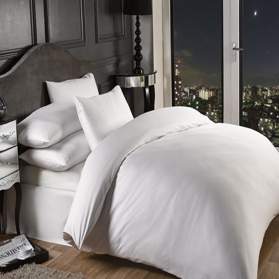 Grosvenor 1000TC Duvet Cover Set - Double - White