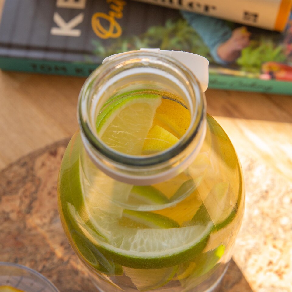 image 1 of Argon Tableware Tallo Glass Bottle - 1 Litre - Clear | Clear | Clear