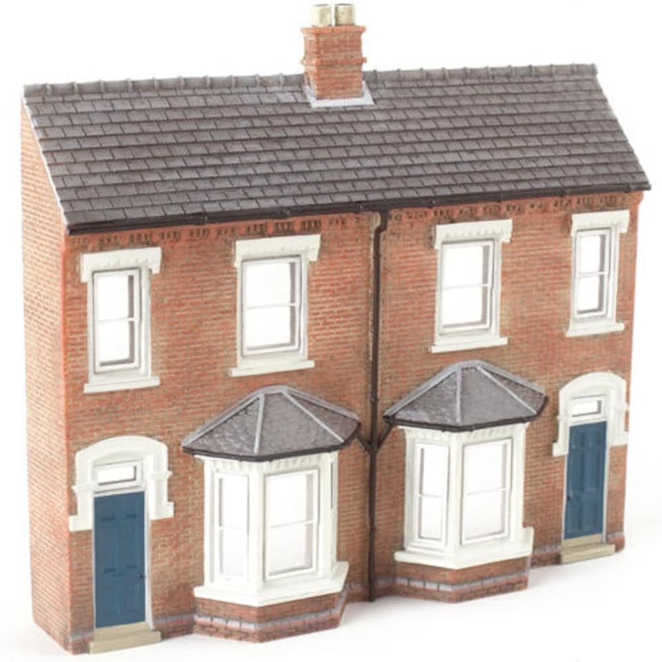 Graham Farish Scenecraft Low Relief Front Terraced Houses (Pre-Built)